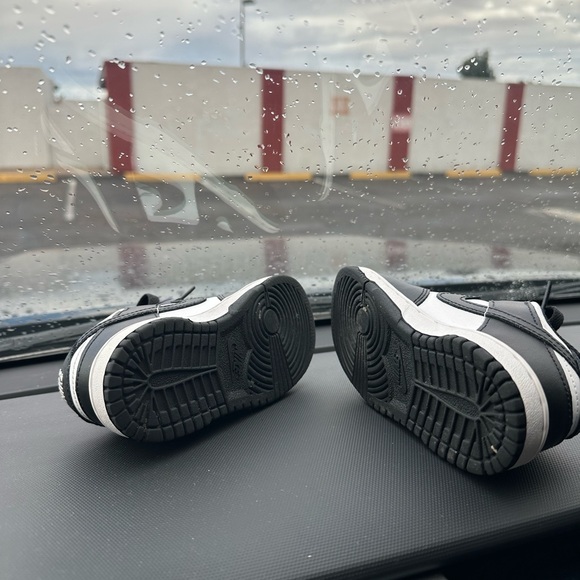 Nike toddler dunks - Picture 4 of 4